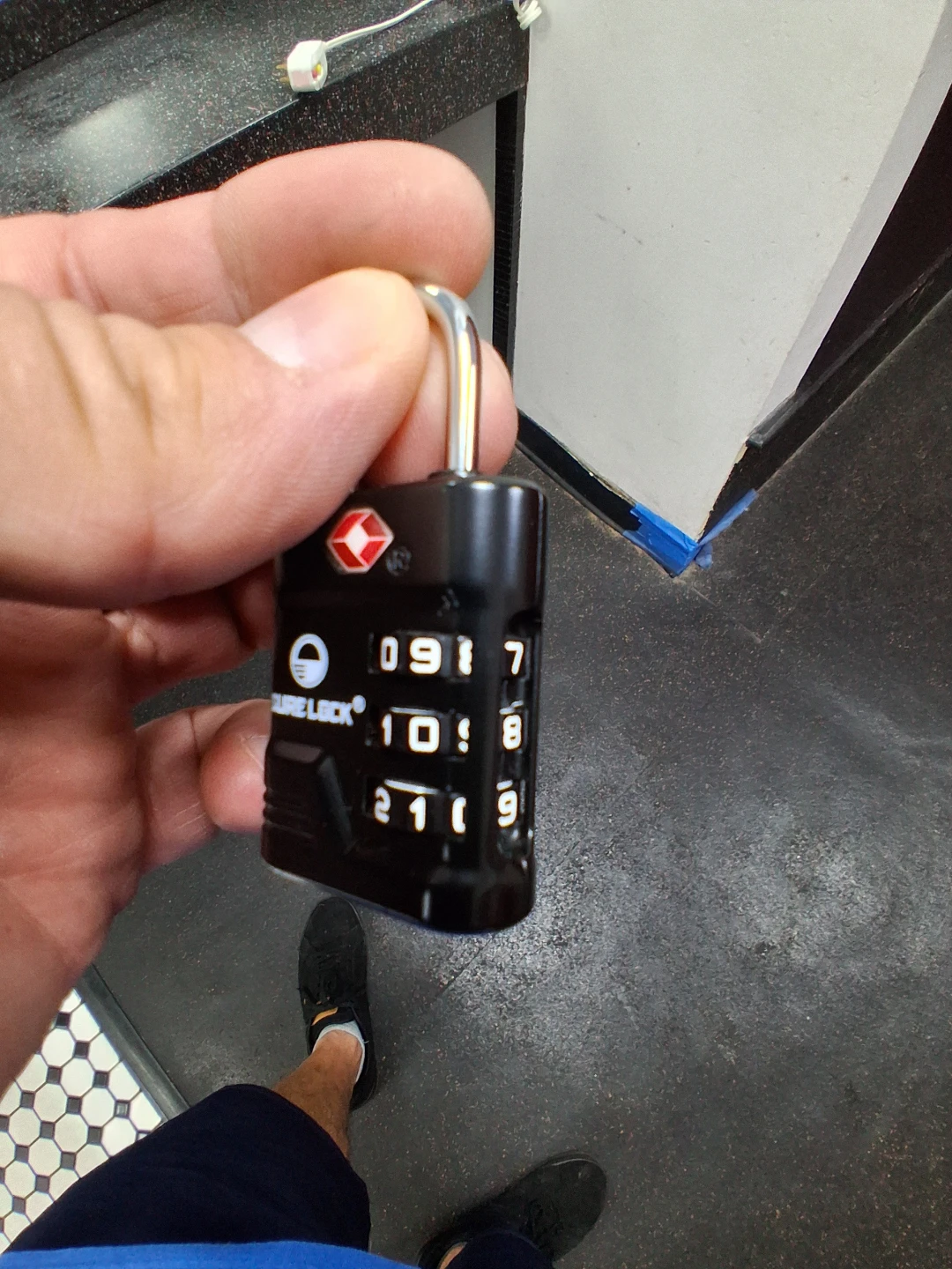 Sure Lock TSA Luggage Padlock 🏈