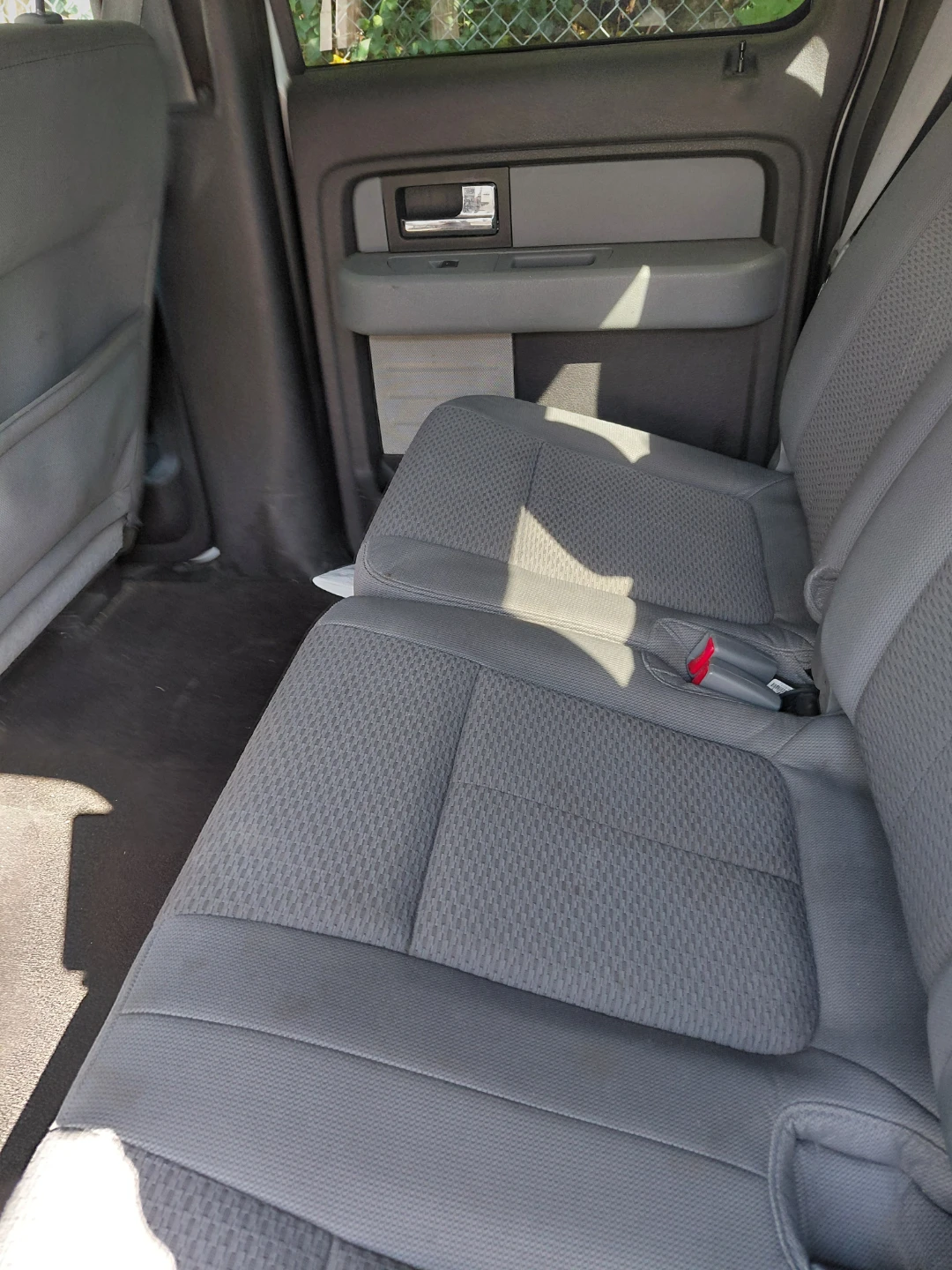 Ford F-150 Pickup Truck - photo 5