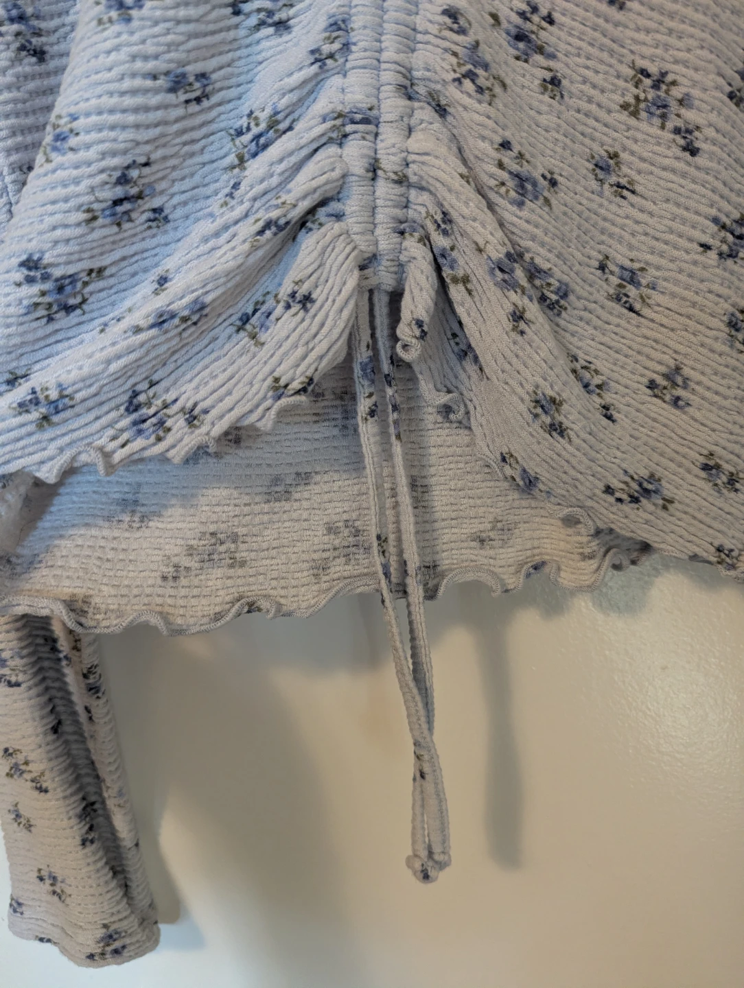 Hollister floral long sleeve top - photo 4