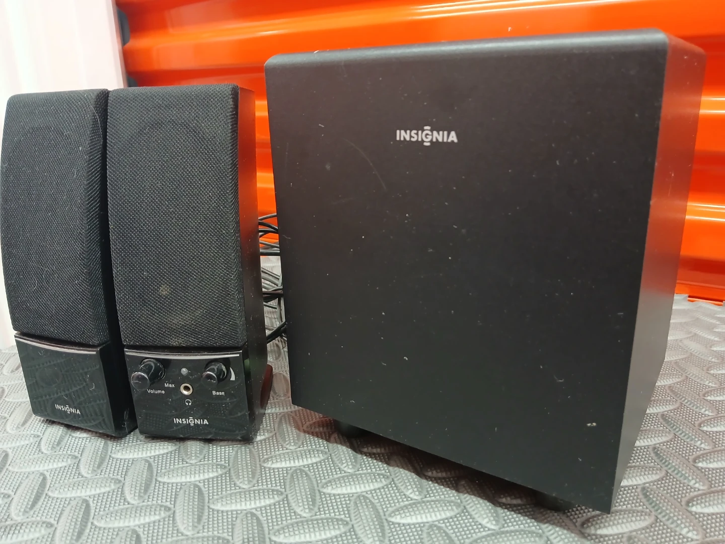 Insignia Computer Speaker System - photo 5