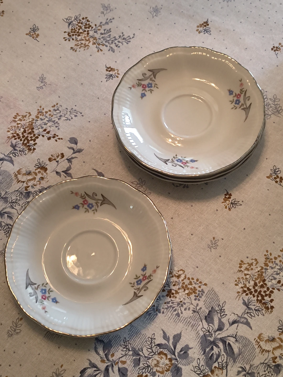 WALBRZYCH 4 Floral Teacups and Saucers Poland - photo 4