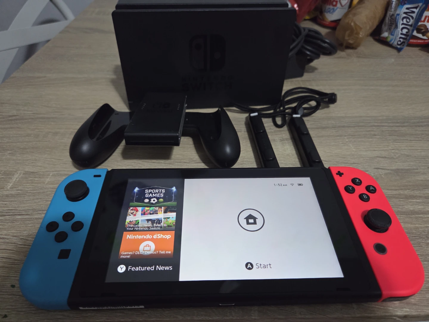 Nintendo Switch Console Set - photo 4