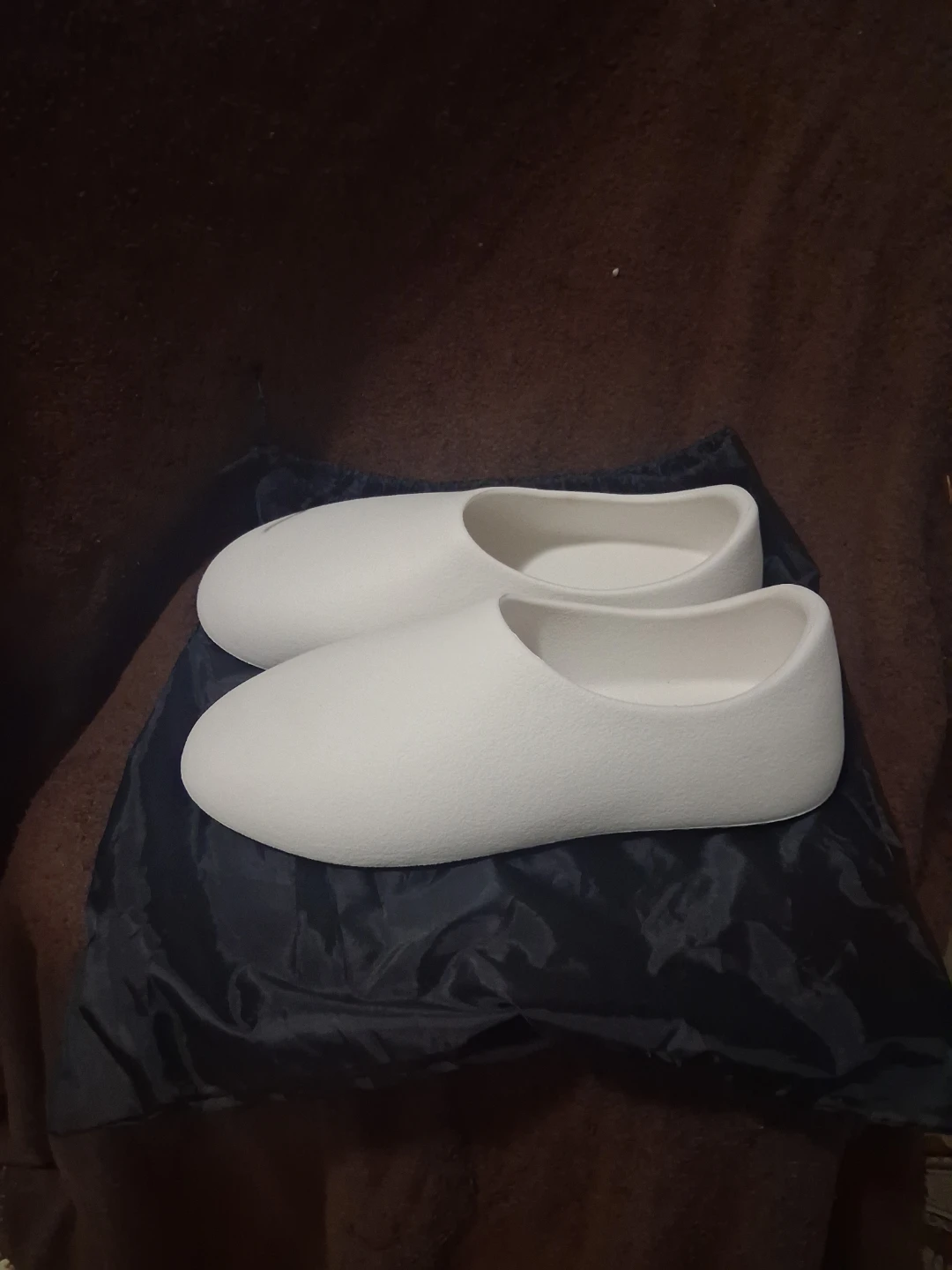 Yeezy sl-01 white size 9 - photo 2
