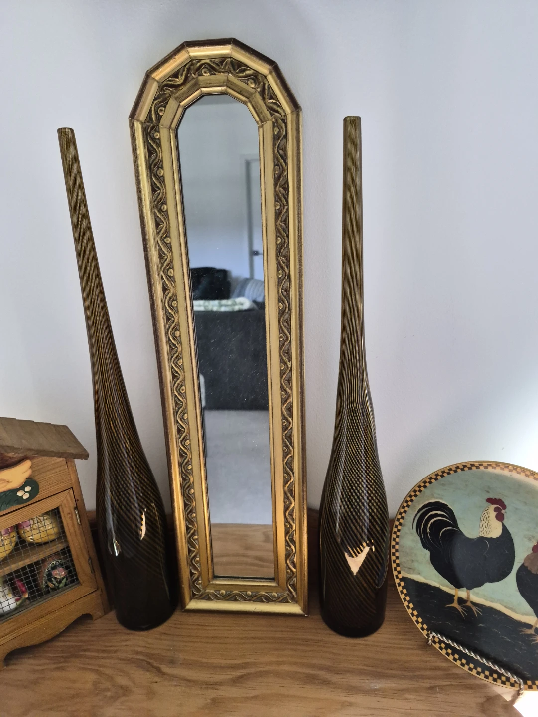 Ornate Gold Arched Wall Mirror with 2 glass vase