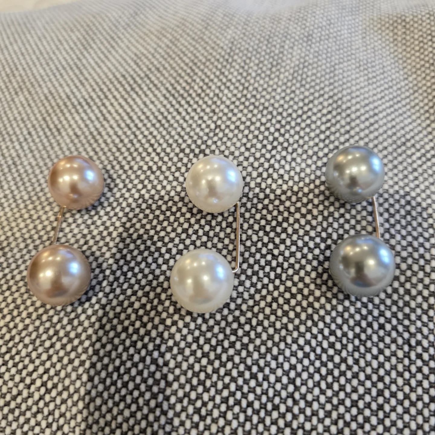 Pearl Style Brooch Pins Set