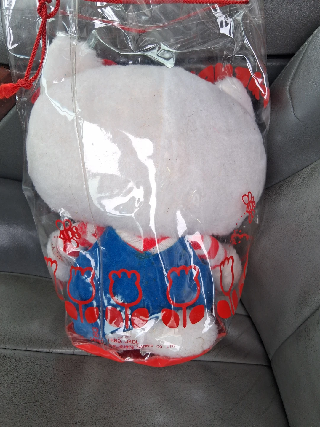 Hello Kitty Plush Toy - photo 2