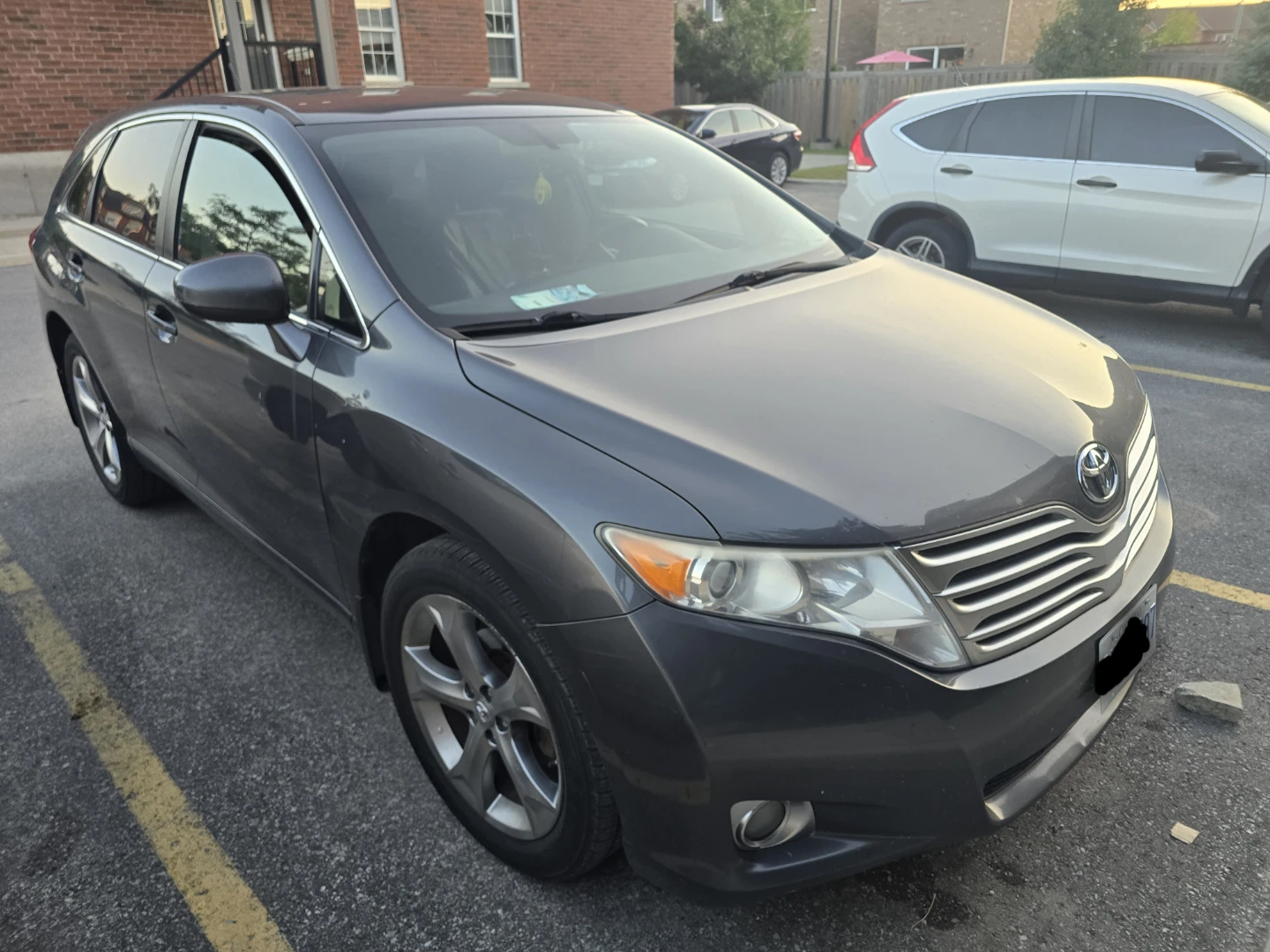 Relaible Grey Toyota Venza - photo 2