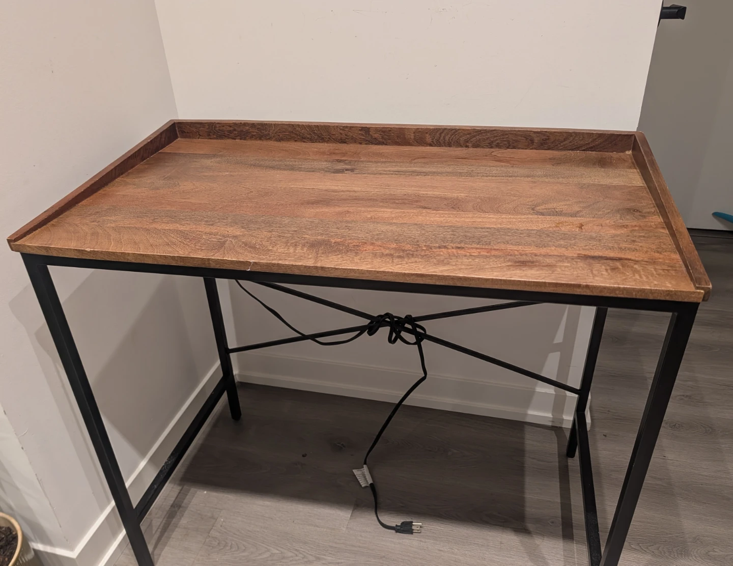 Office Desk/Table