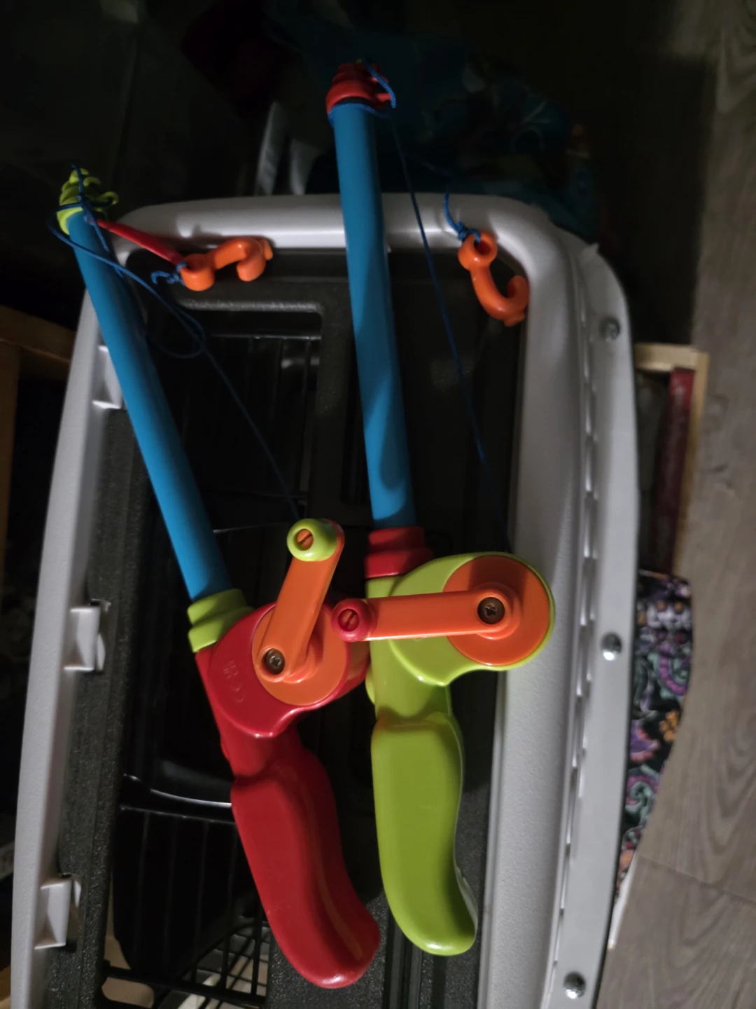 Two toy fishing rods - photo 2