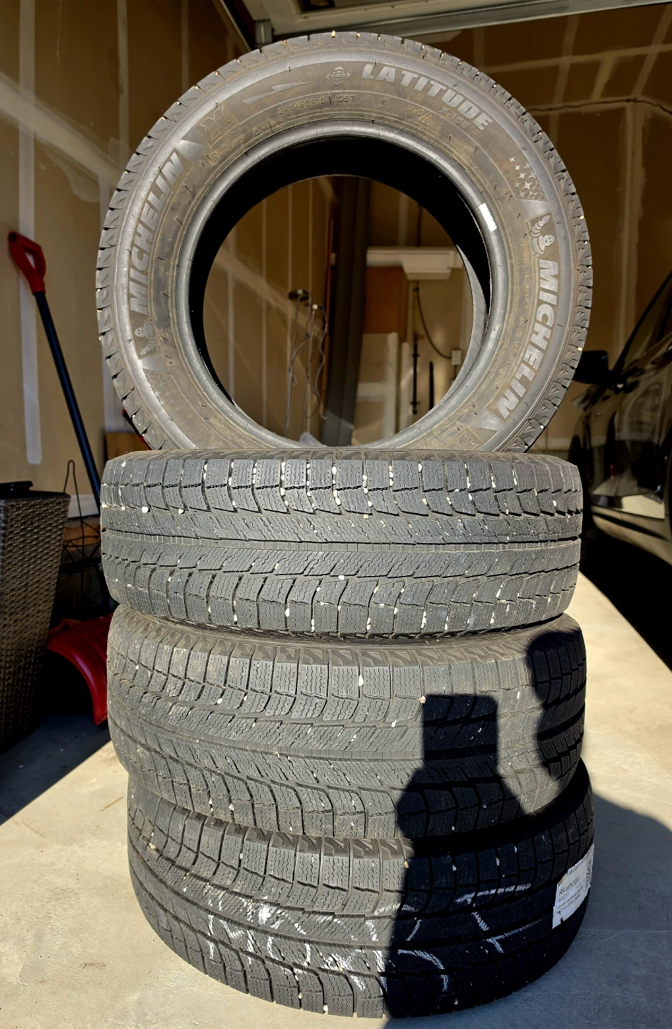 Set of 4 Michelin Latitude X-Ice Winter Tires 245/60R18 - photo 2