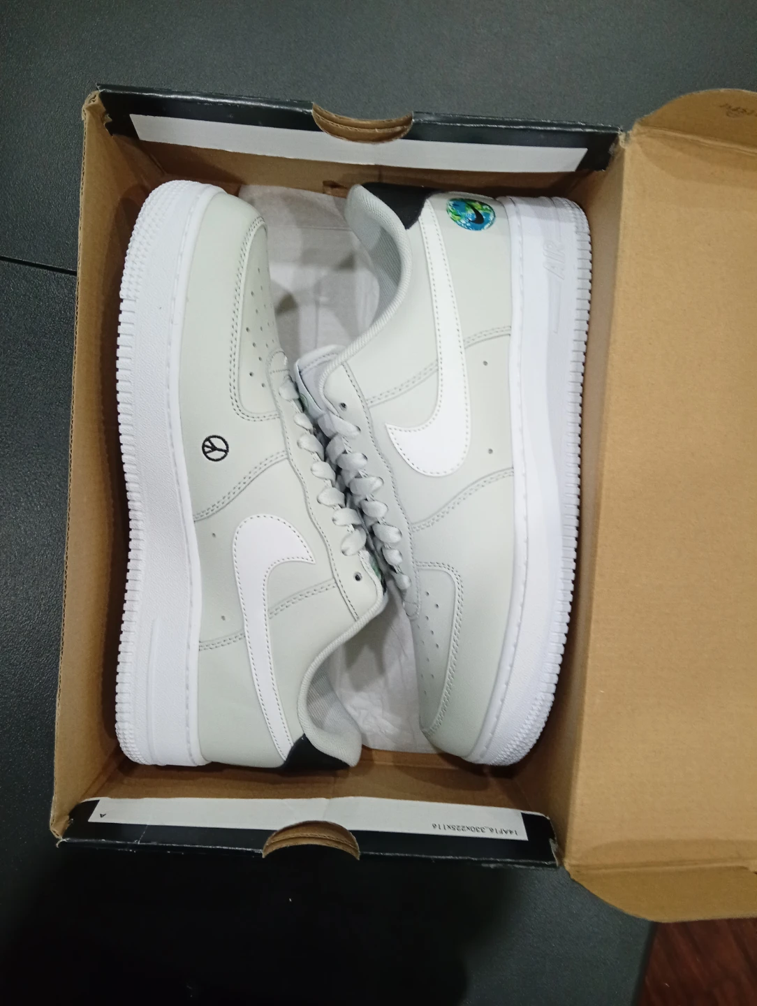 Nike Air Force 1 Have A Nike Day Sneakers men's size 9.5  and 10 - photo 5