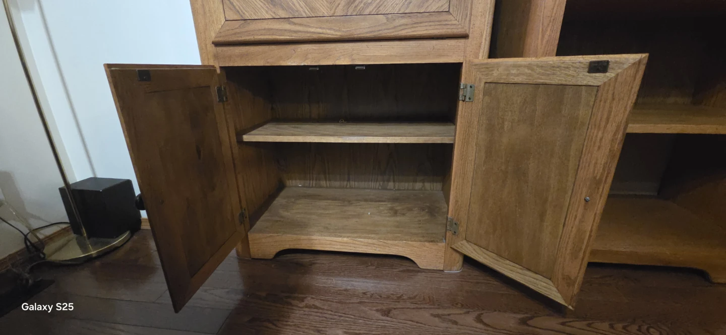 Set of Two Oak Shelving Units - photo 5
