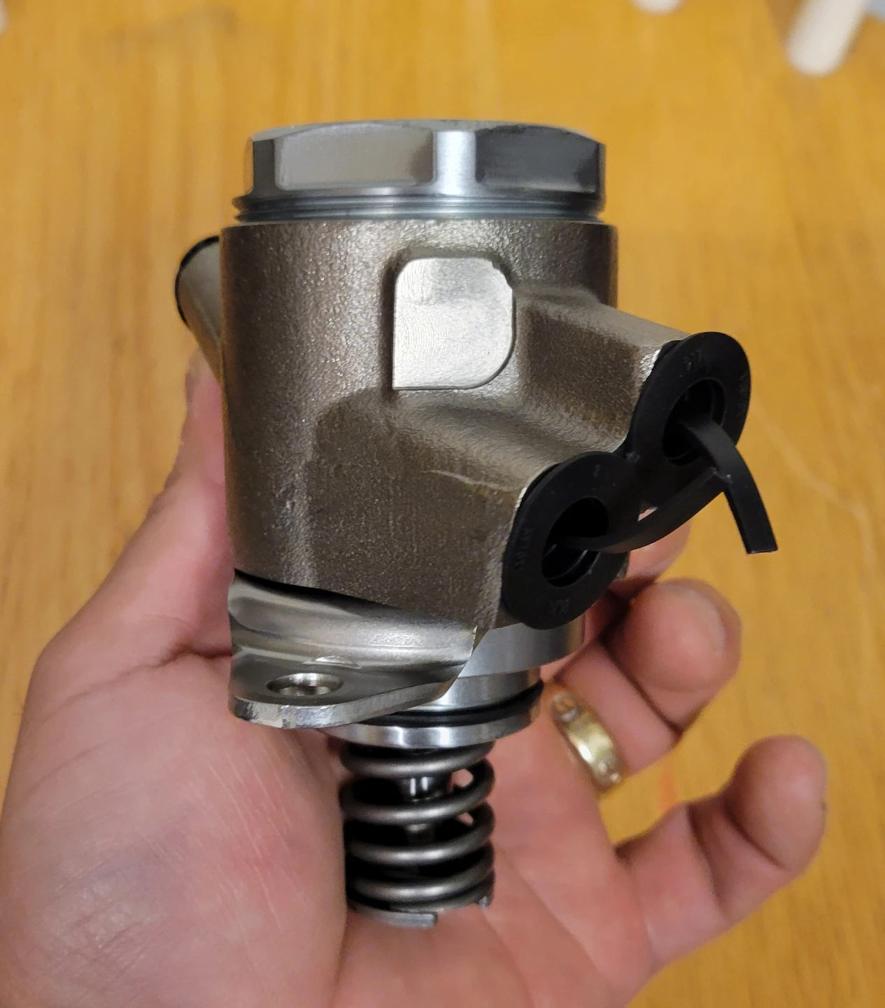 High Pressure Fuel Pump For 07L127026AB VW Audi S4 A5 A6 Q7 3.0 - photo 3