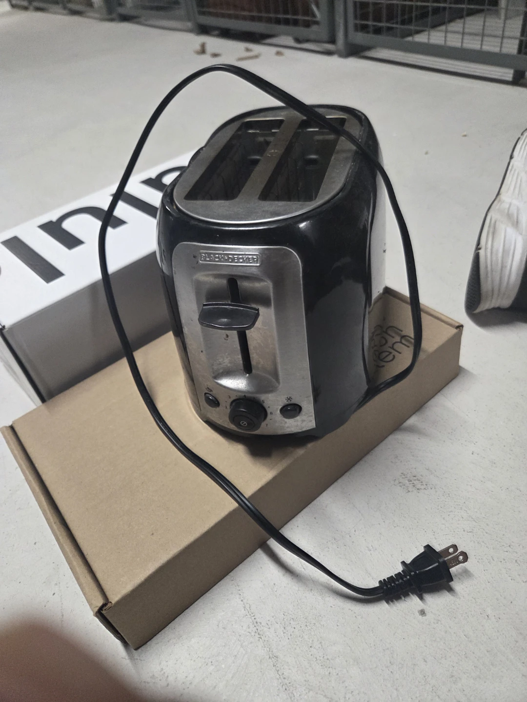 Black & Decker 2-Slice Toaster - photo 4