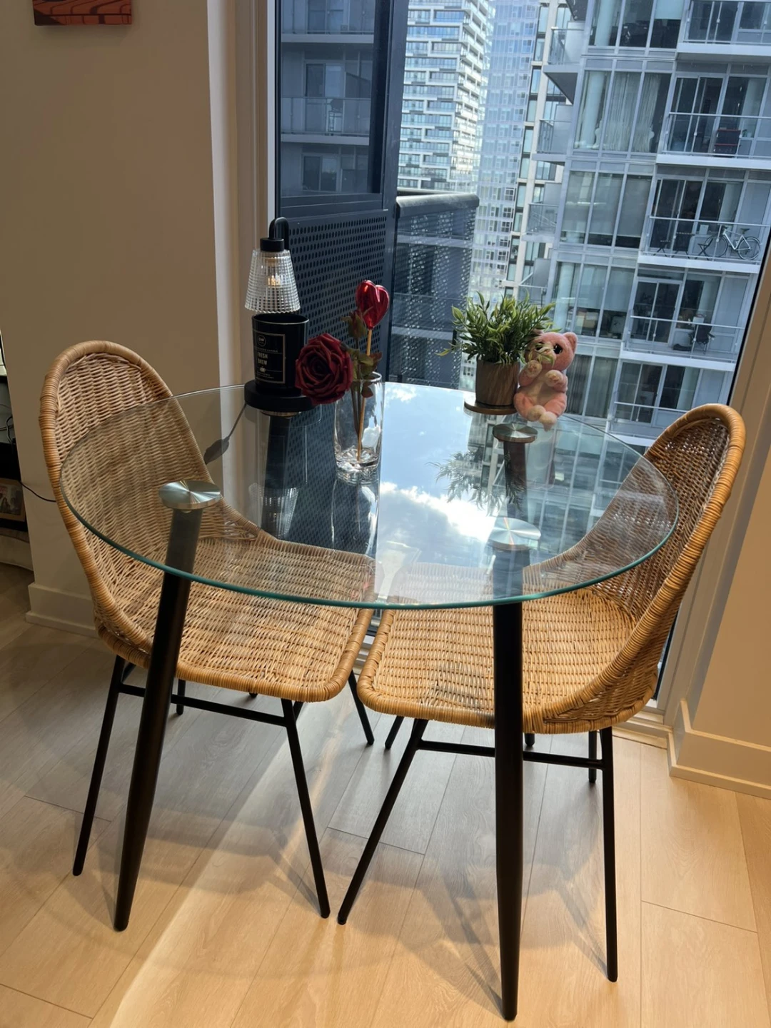 Glass Dining Table and Two Wicker Chairs - photo 4