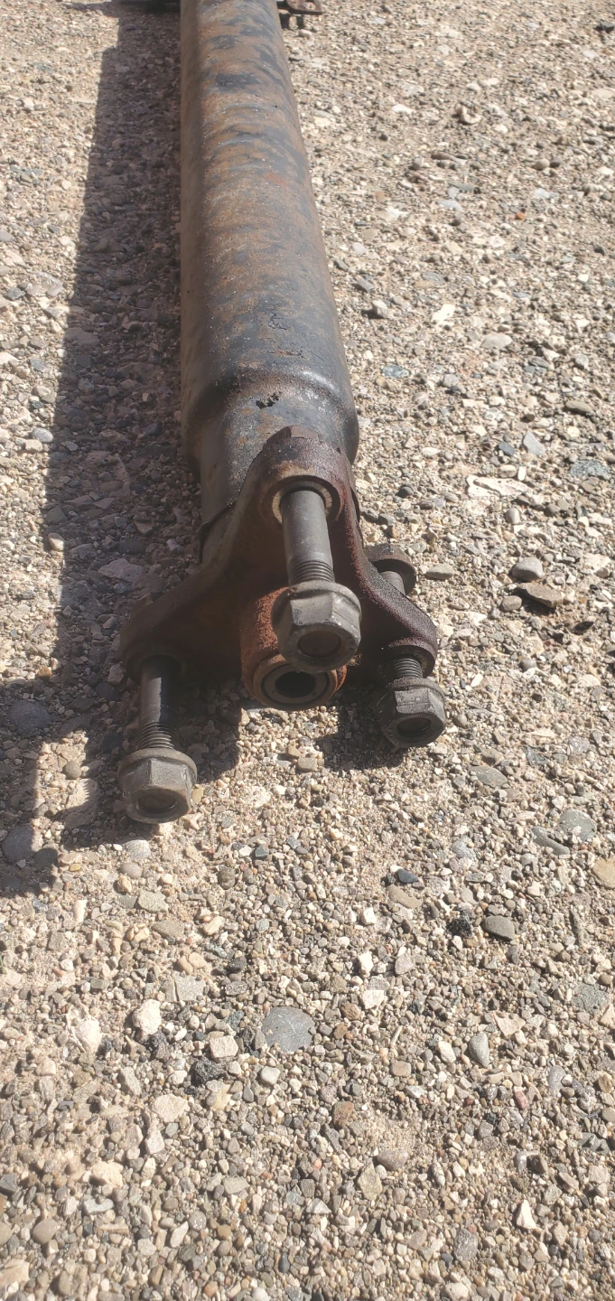 BMW E39 M5 driveshaft - photo 3