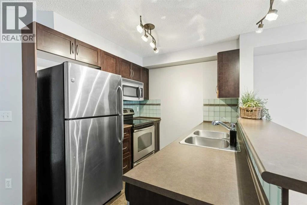 For sale: 1 bed/1 bath condo - photo 3