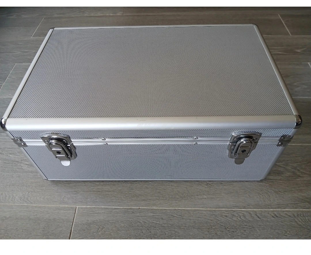 Aluminum CD and DVD Storage Case. Firm price. - photo 2