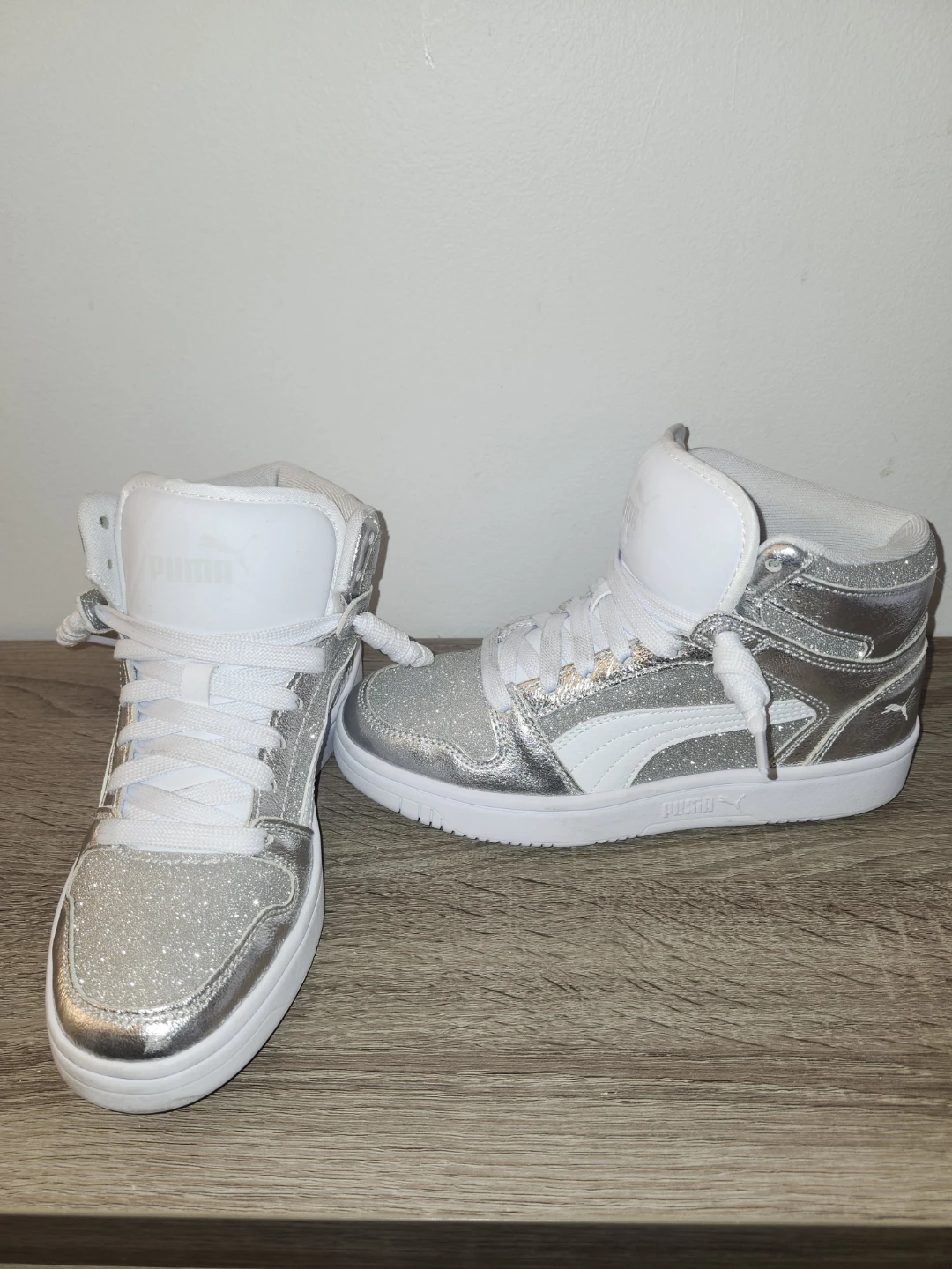 Puma High-Top Glitter Sneakers US Size 5 - photo 2
