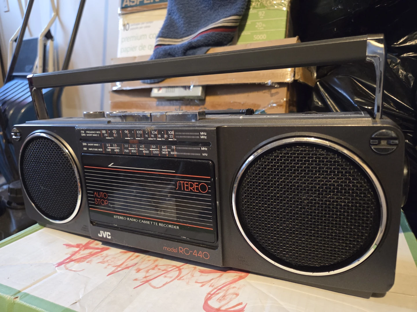 JVC RC-440 Stereo Radio Cassette Recorder - photo 2