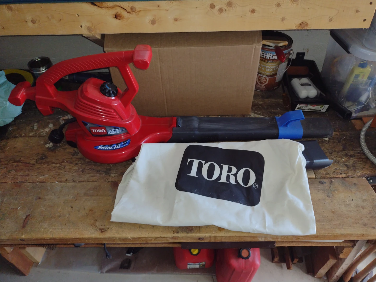 Toro electrical leaf blowe