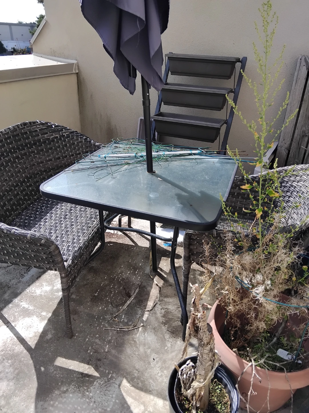 Patio Bistro Set with Umbrella