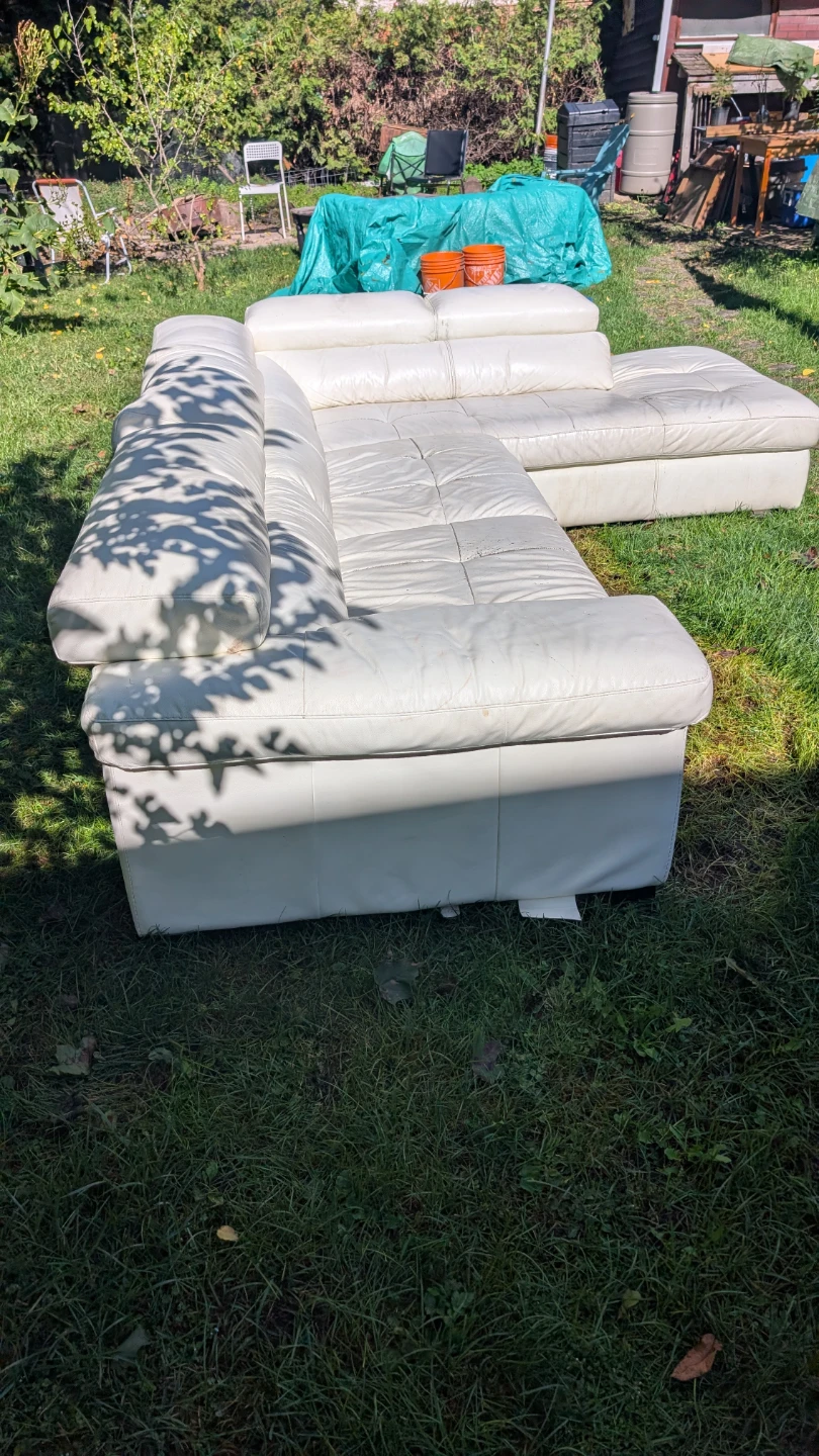 White Leather Sectional Sofa - photo 4
