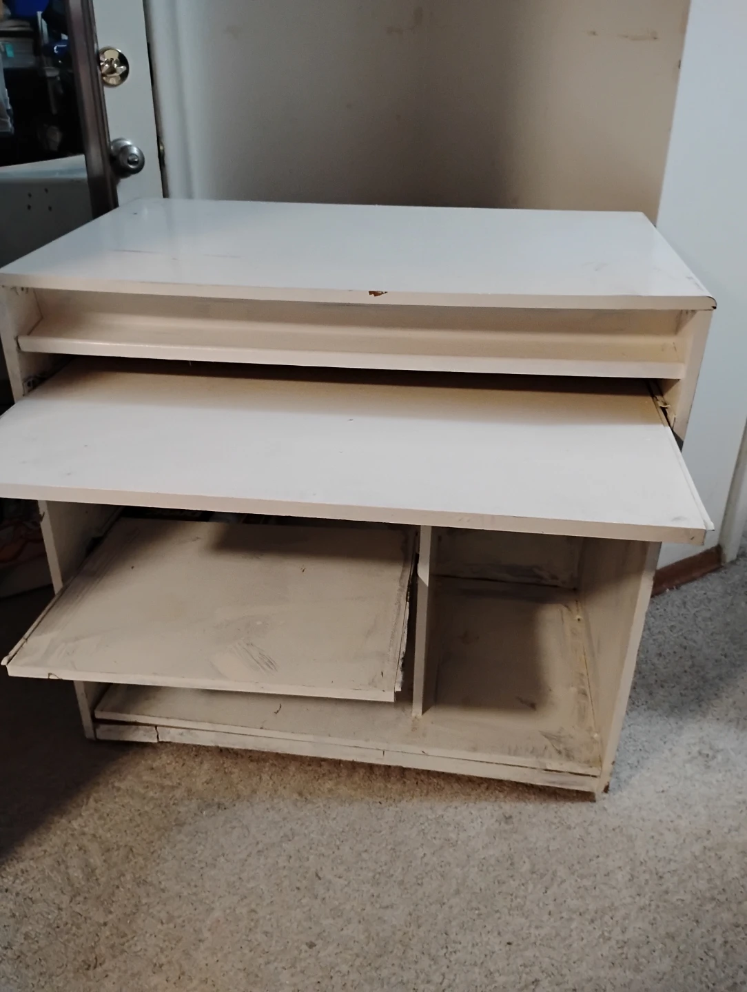 White Computer Desk with Keyboard Tray
