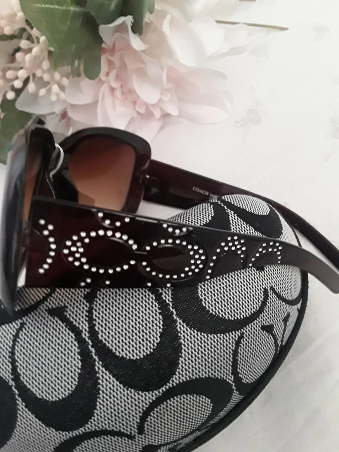 Women's Coach Sunglasses - photo 5