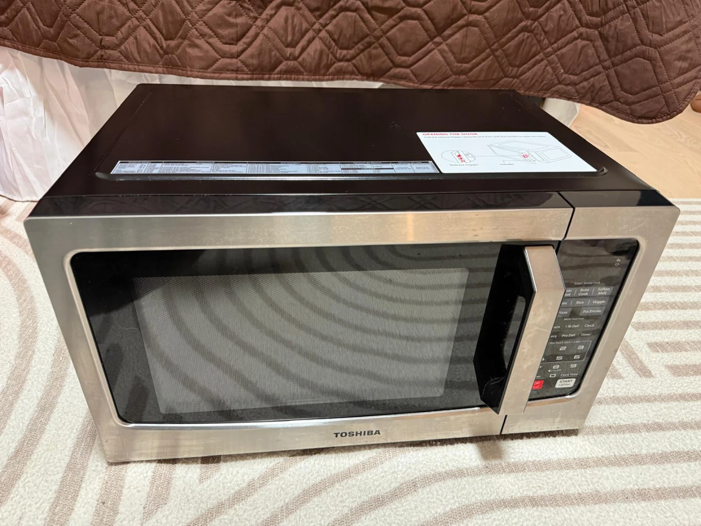 Toshiba Stainless Steel Microwave Oven - Excellent condition
