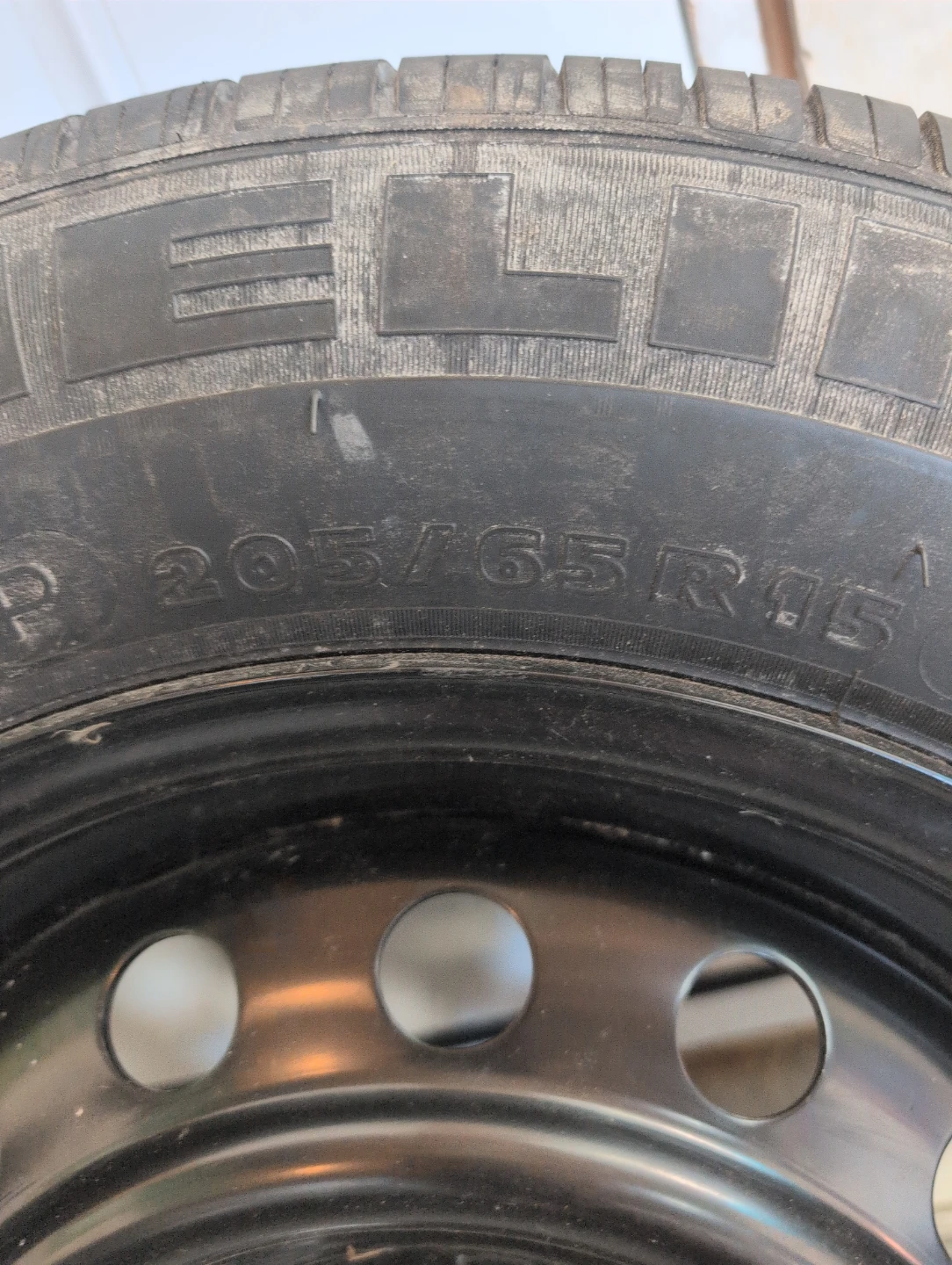 Michelin Energy Tire 205/65R15 - photo 2