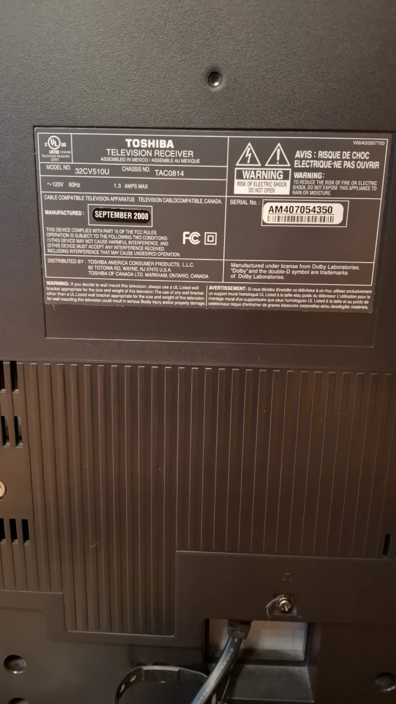 Toshiba REGZA 32" LCD Television - photo 3