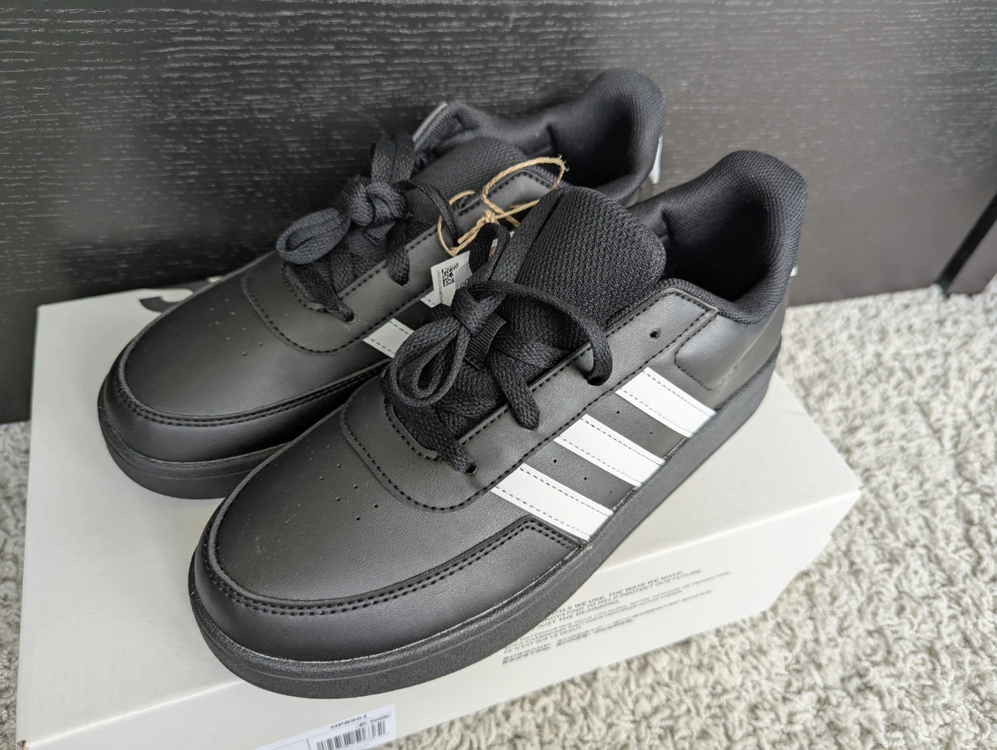 Kids shoes - size 6