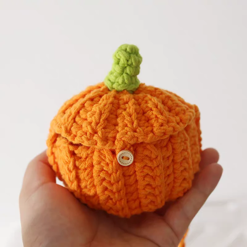 Halloween  Hand-crocheted pumpkin crossbody bag - photo 2
