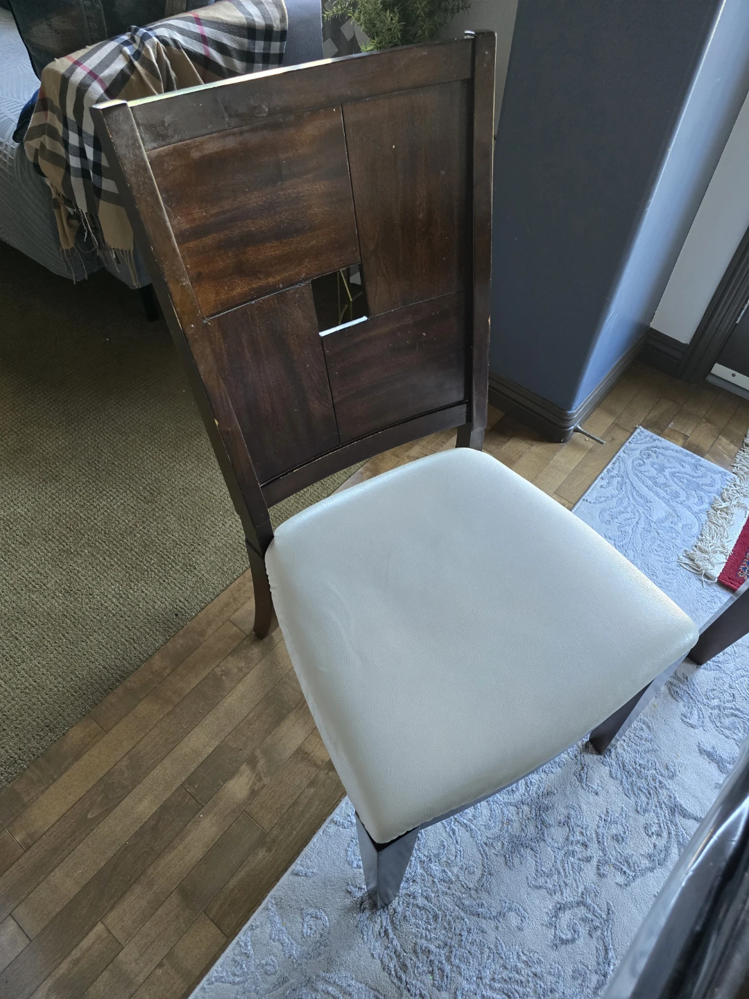 Dark Wood Dining Table and Chairs Set - photo 4