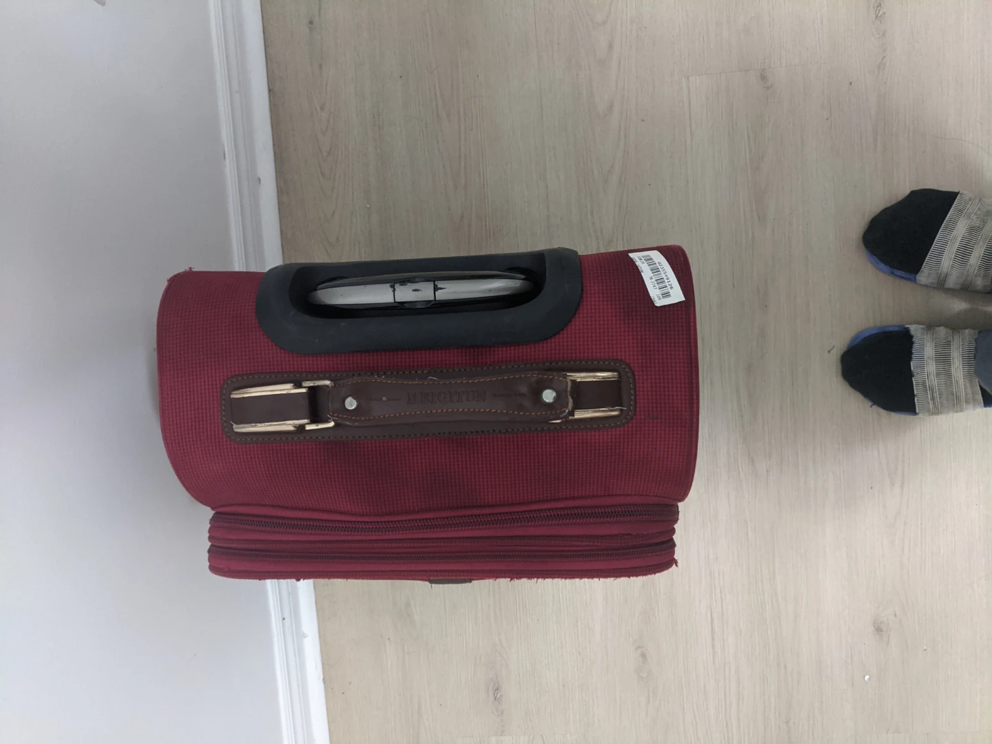 Carry-on Suitcase(two wheels) - photo 3