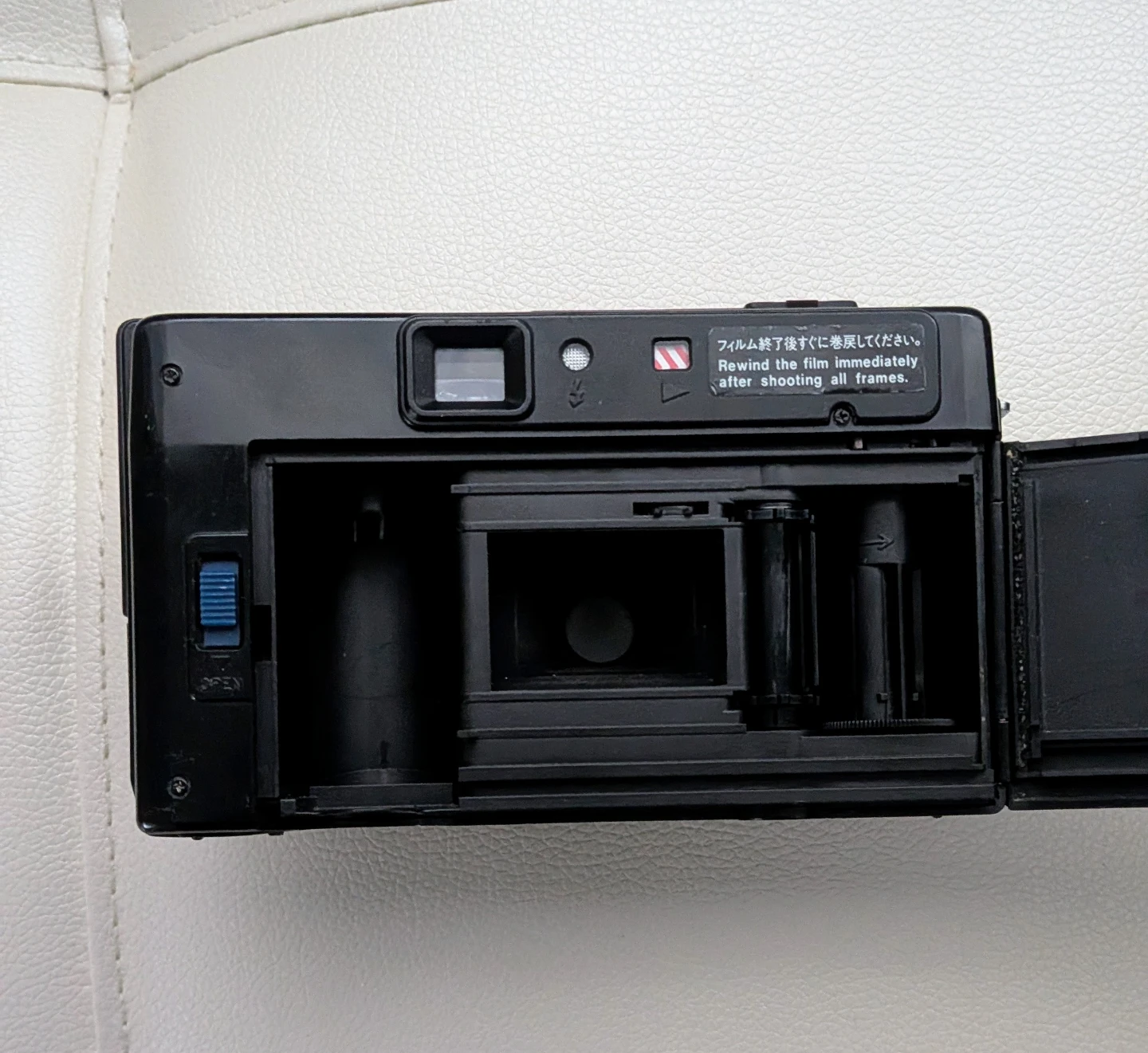Canon AF35M 35mm Film Camera - photo 4