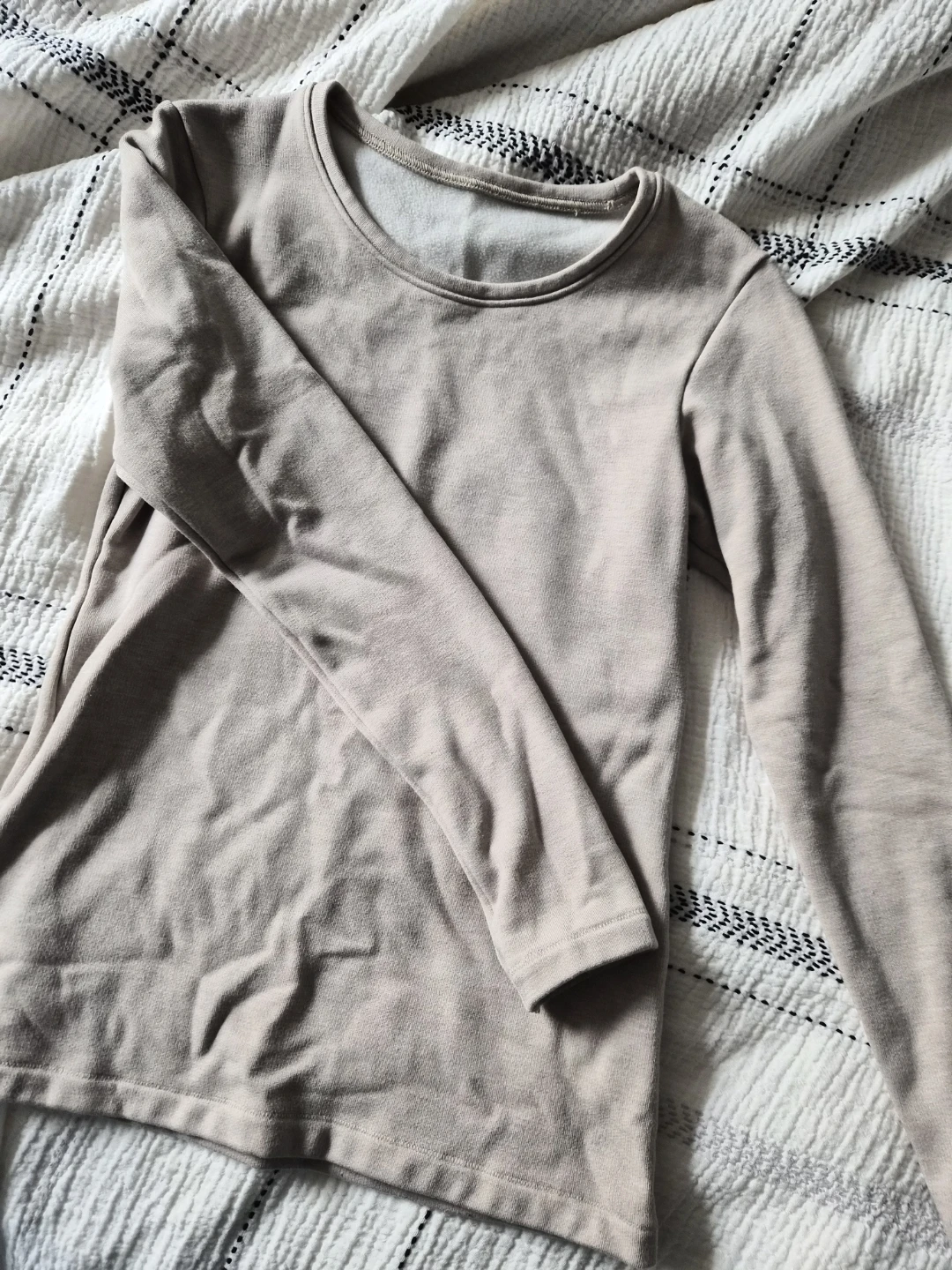 Uniqlo Heattech Long Sleeve Thermal Top