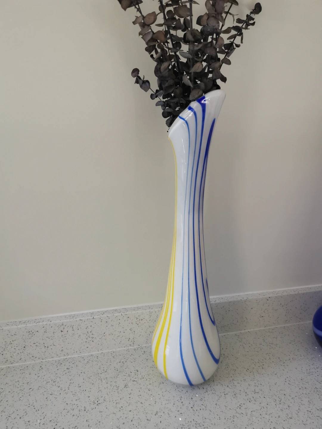 Tall Swirl Glass Vase - photo 2
