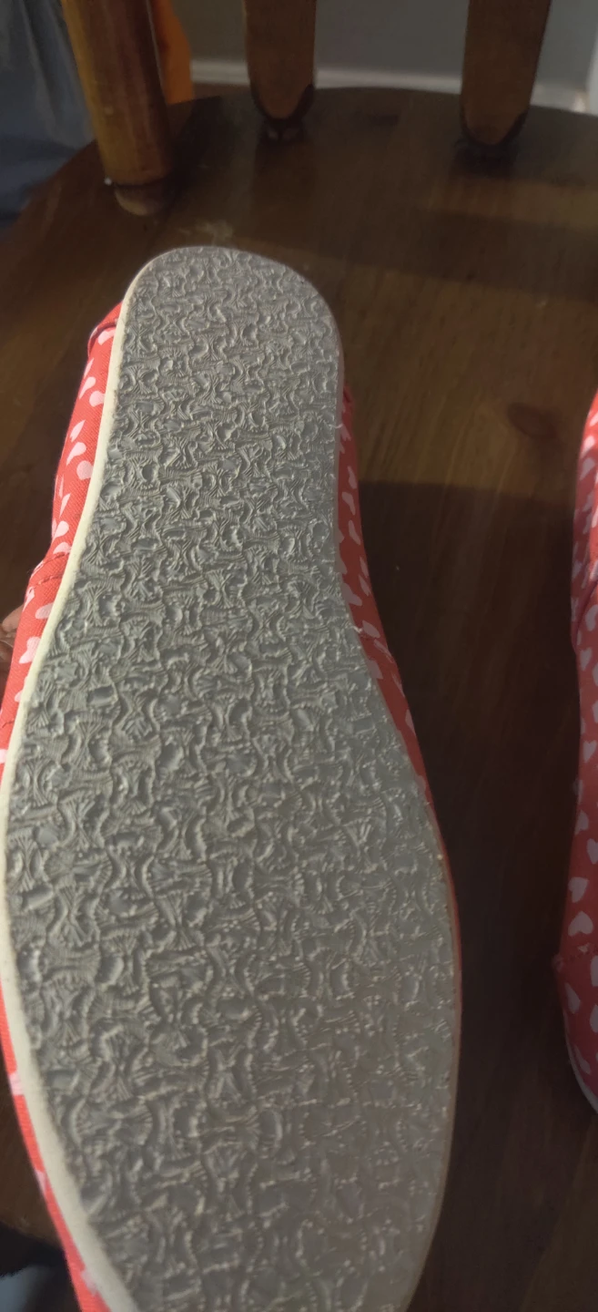 TOMS Heart Print Canvas Slip-ons Size 9.5 - photo 5