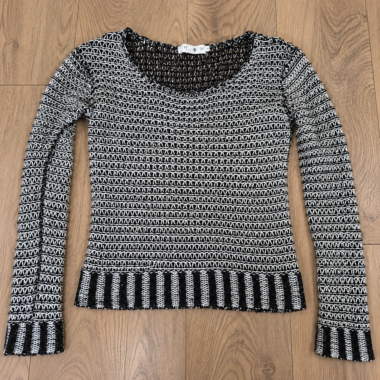 Size M Missa Black and White Knit Sweater - photo 3