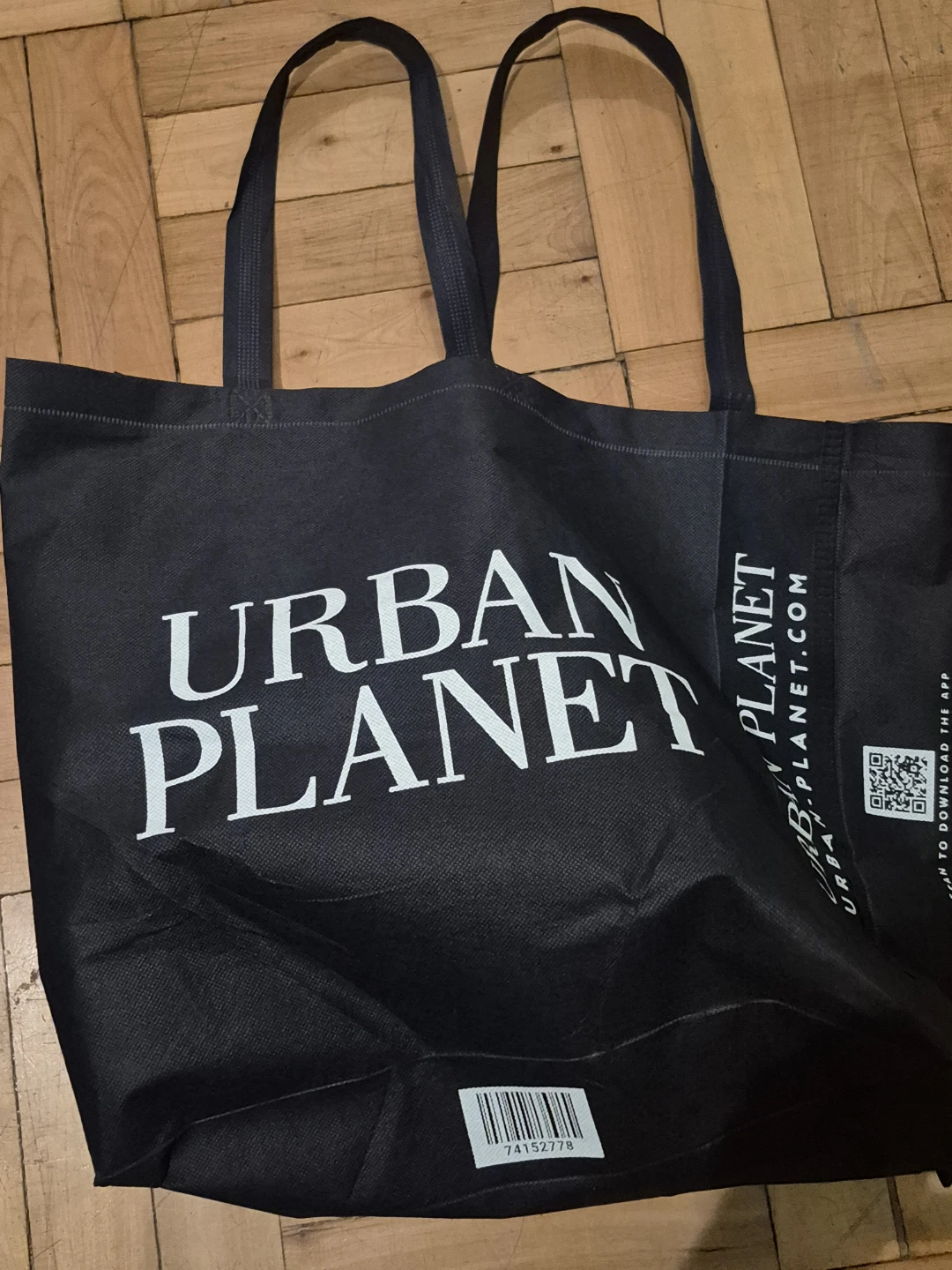 BN)Urban Planet Reusable Tote Bag