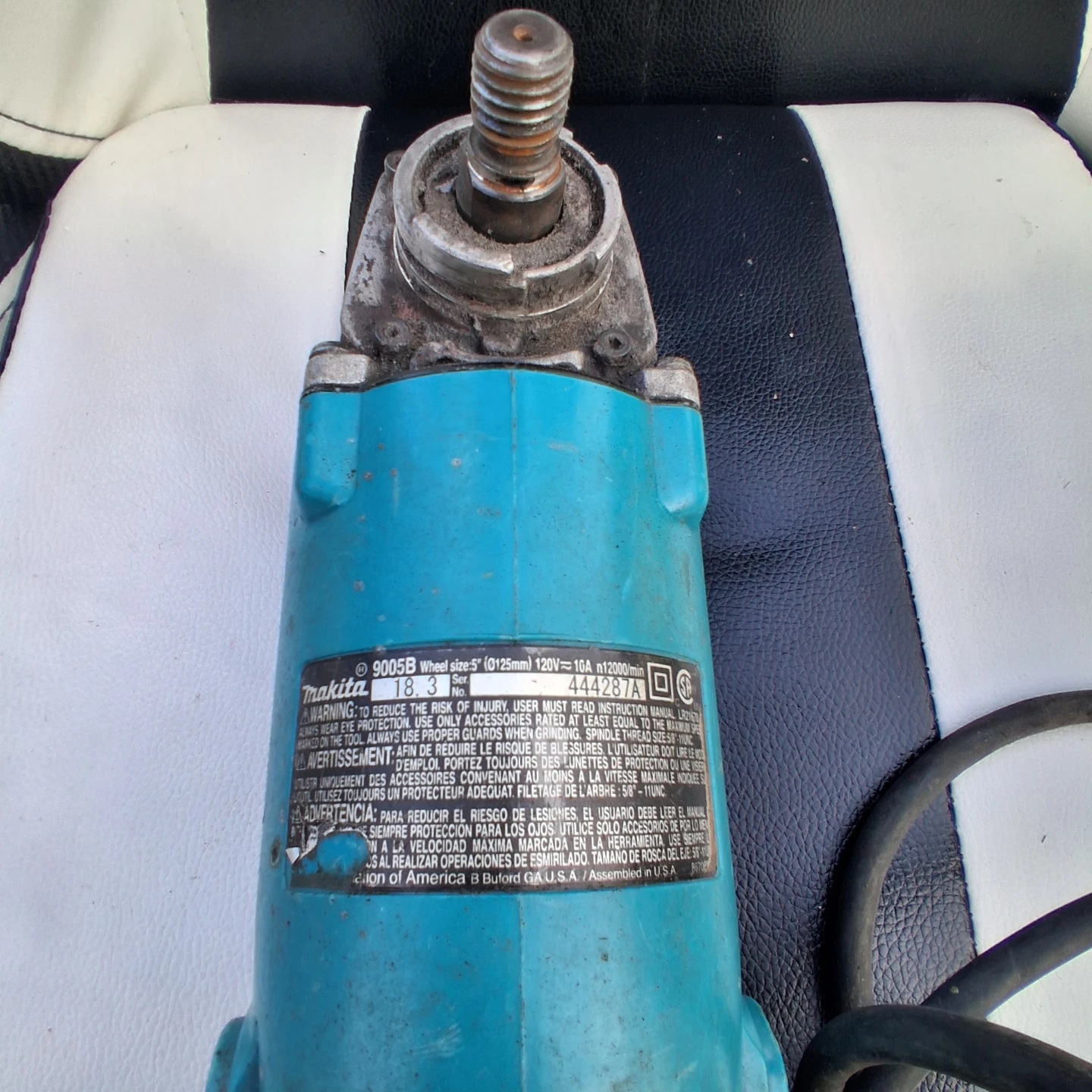 Makita 905B 5-inch Angle Grinder - photo 3
