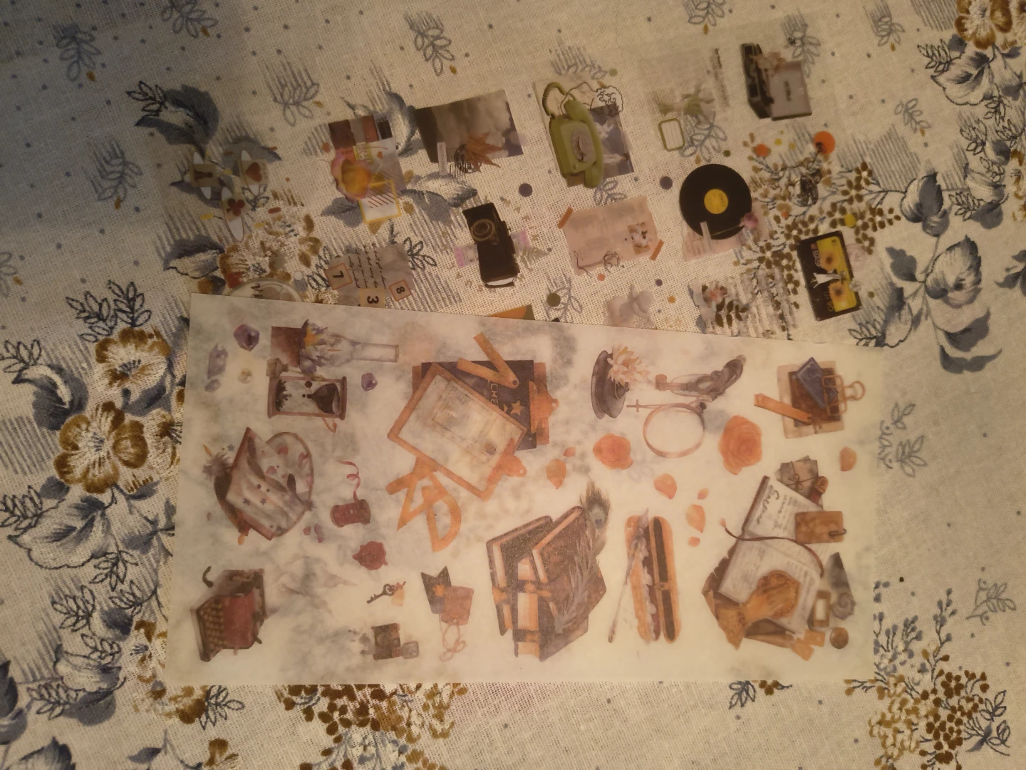 Assorted Decorative and Puffy Sticker Collection - photo 3