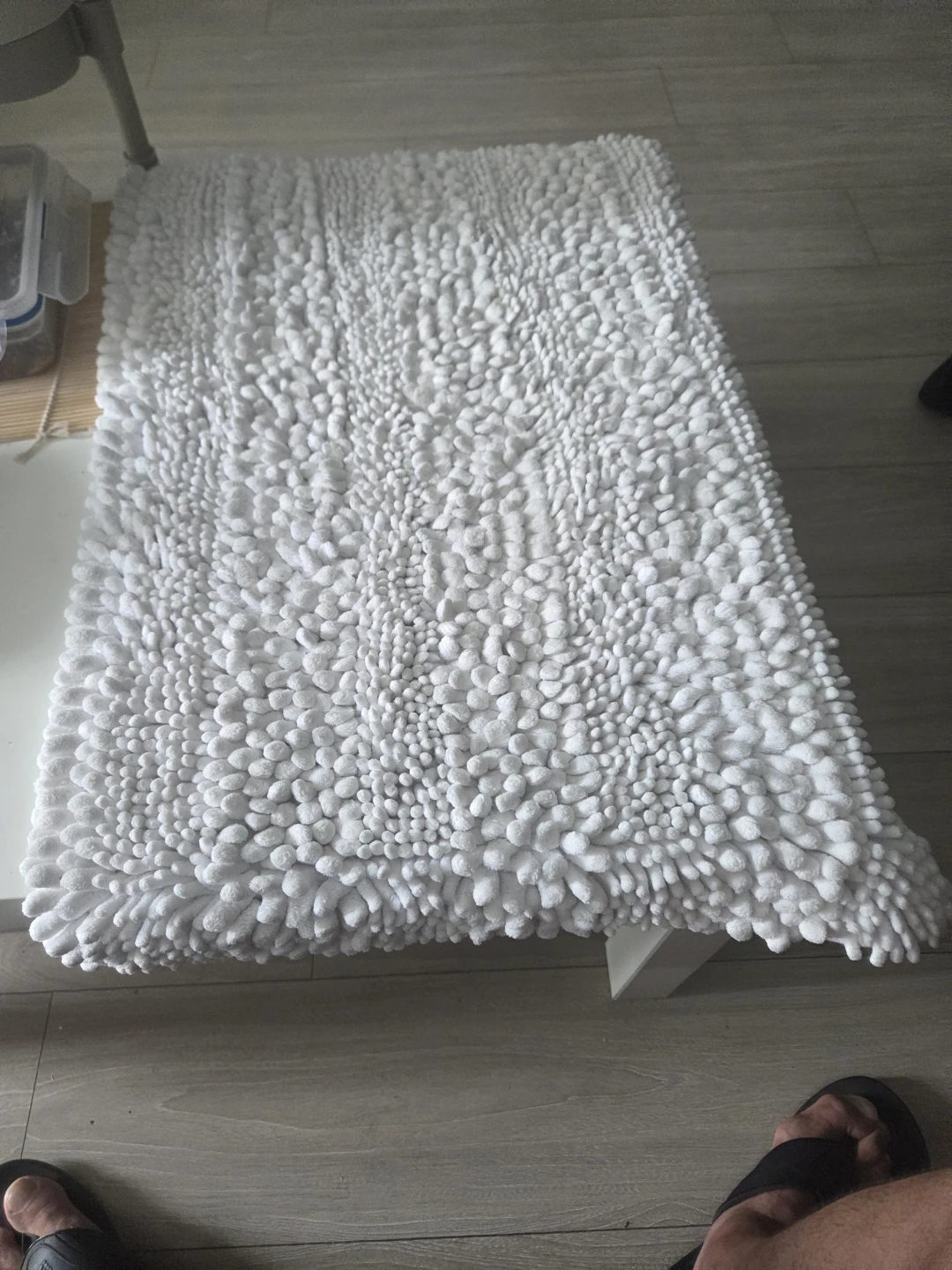 Home Dynamix white bath mat