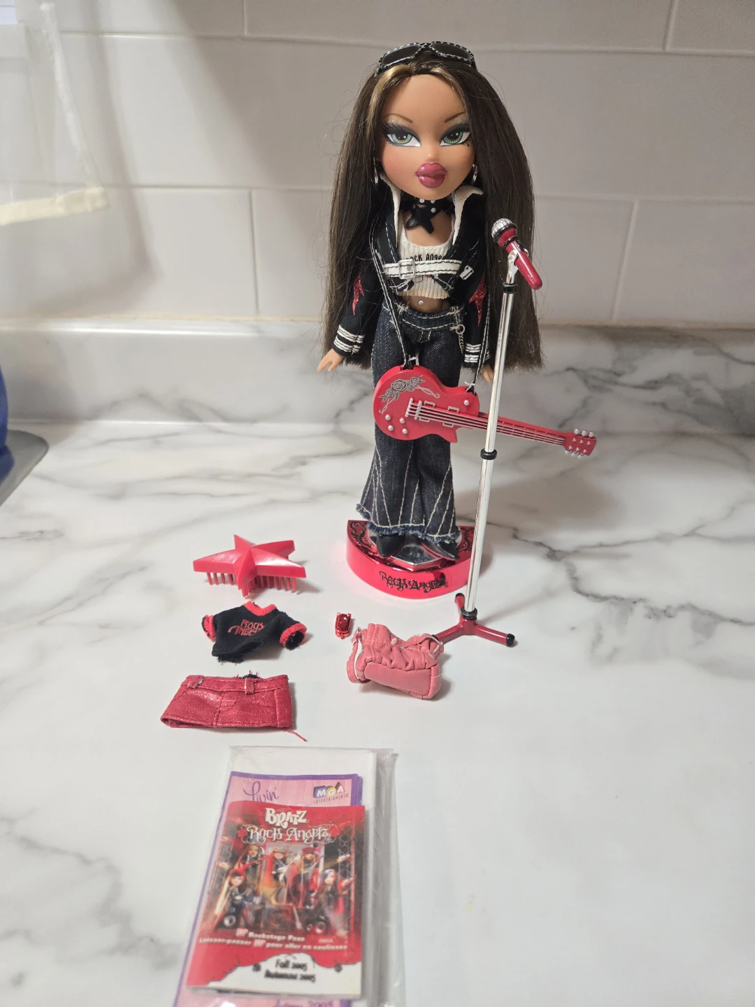 2001 _Bratz Rock Angelz Doll yasmin