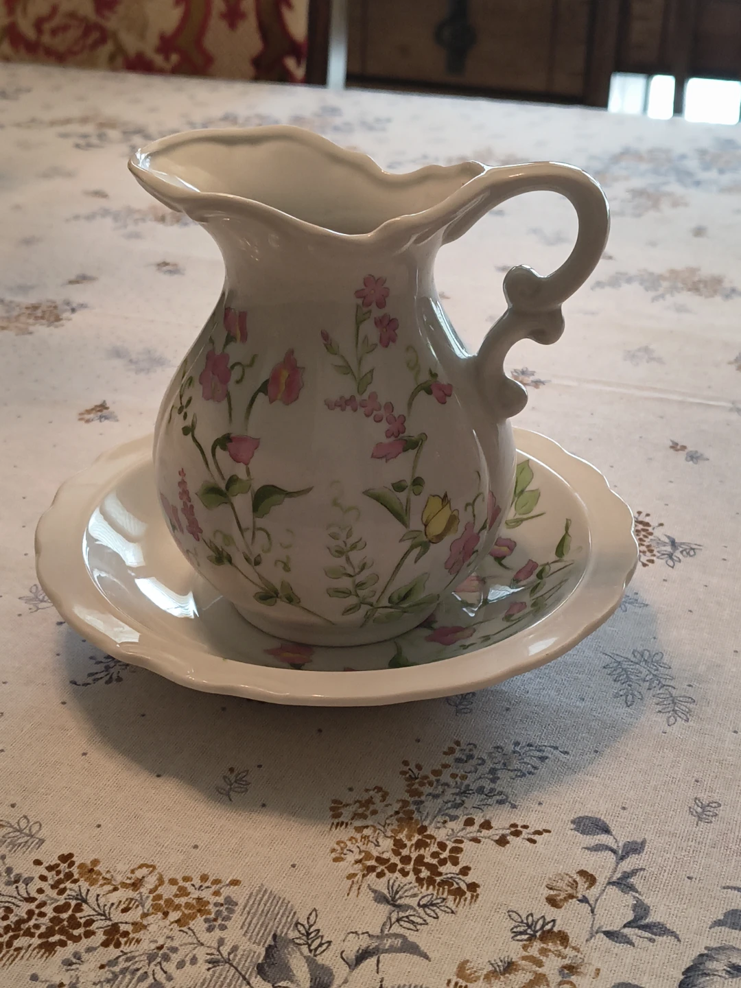 Sweet Pea Hand Decorated bowl and saucer