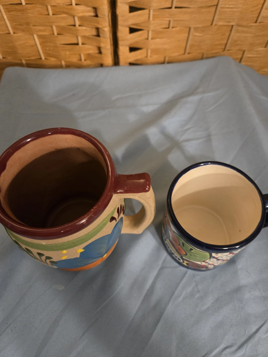 Set of 2 Ceramic Souvenir Mugs - photo 3