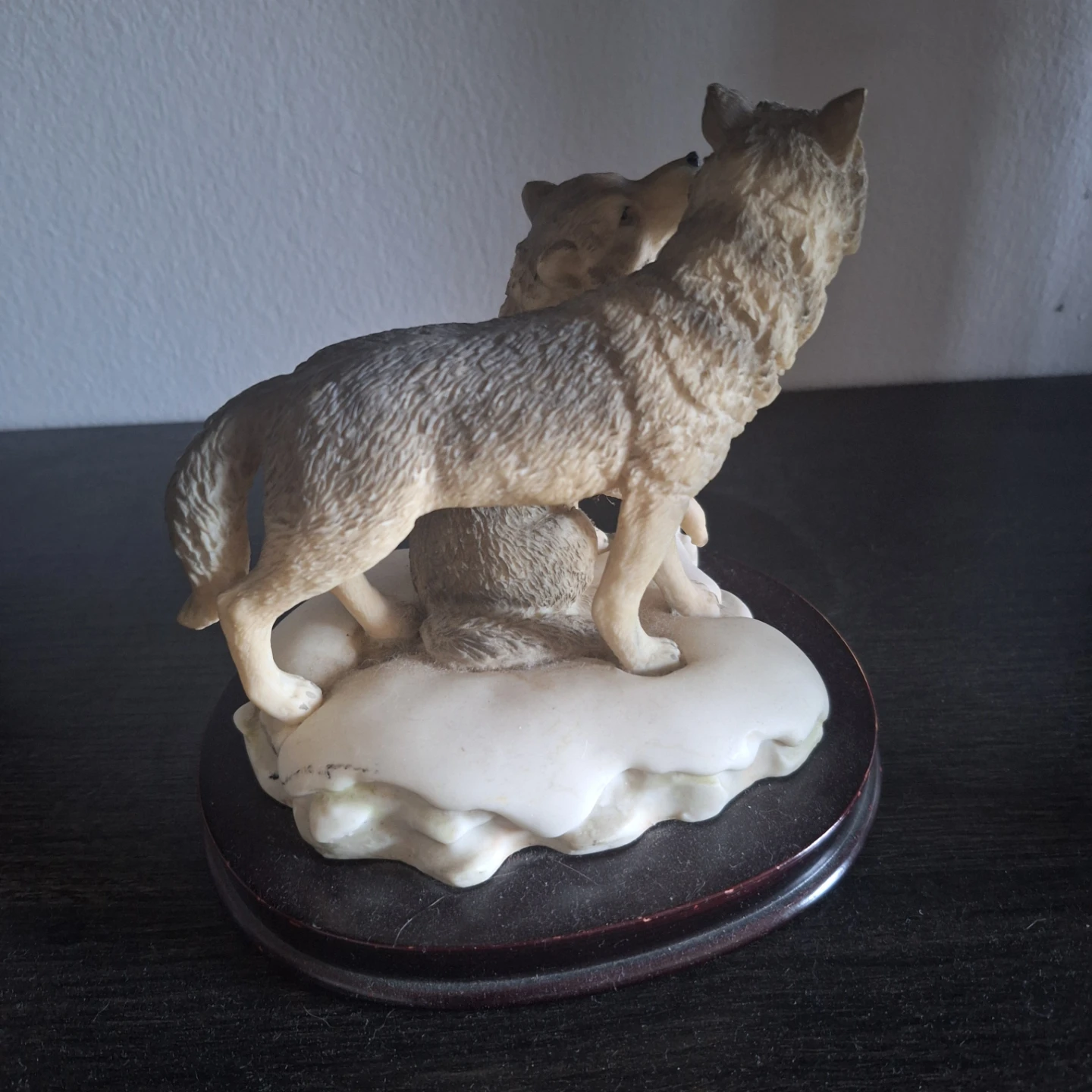 The Canadian Wilderness Wolf Figurine - photo 3