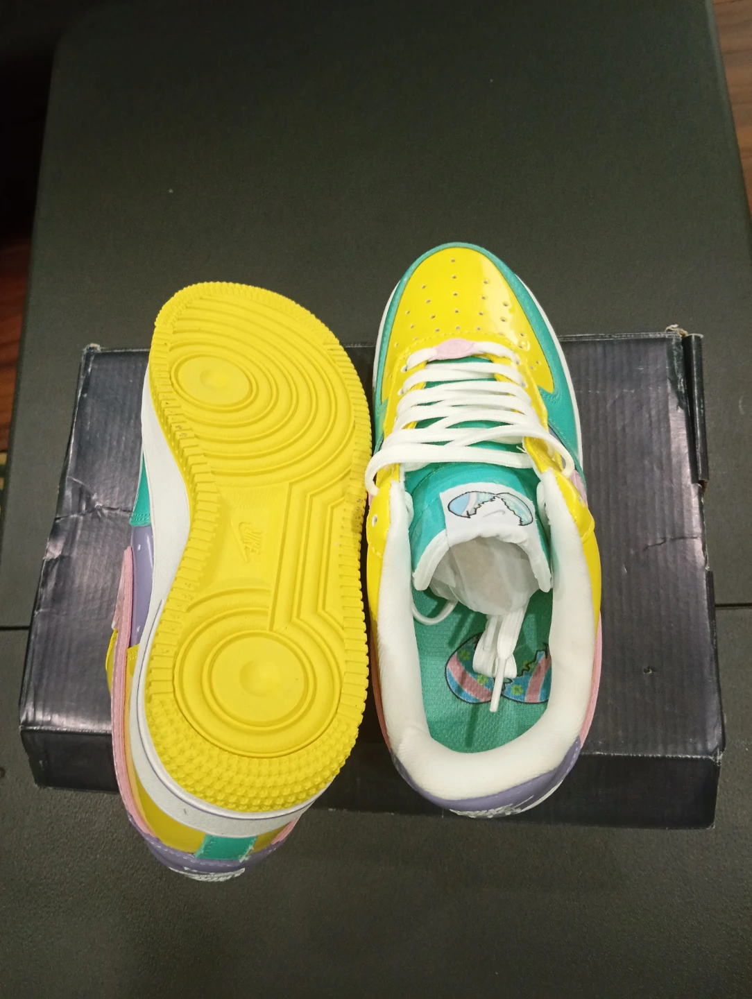 Nike Air Force 1 Easter Sneakers women's size 7.5 - photo 5